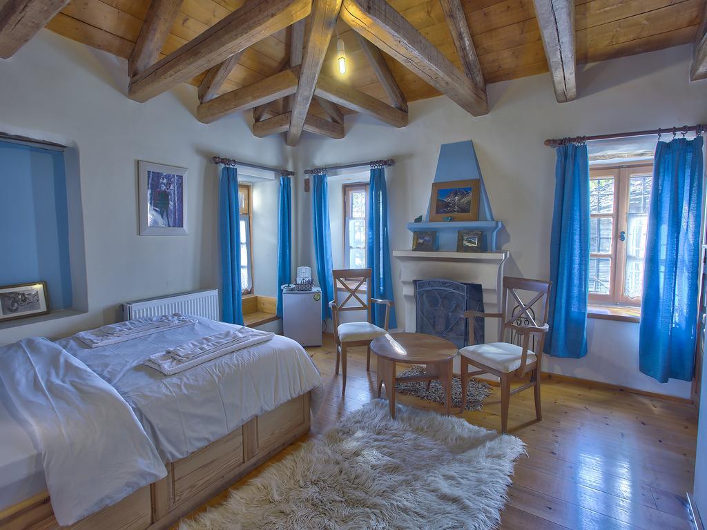 To Spiti Mas Hotell Pápingo Eksteriør bilde