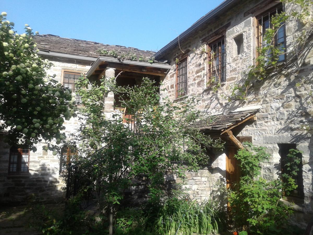 To Spiti Mas Hotell Pápingo Eksteriør bilde